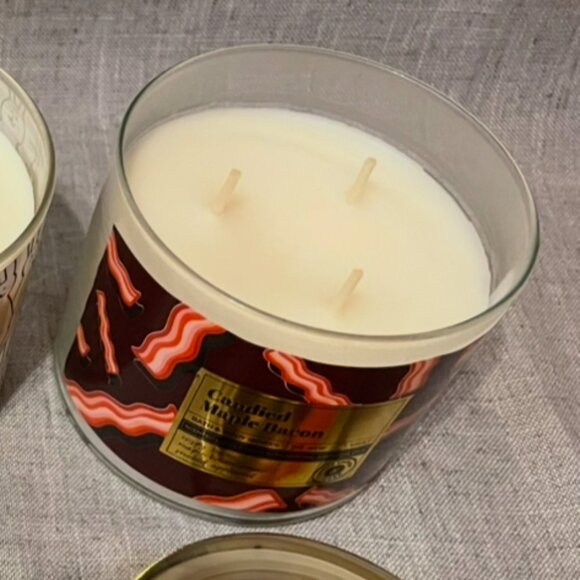 NEW B&BW Candied Maple Bacon 3 Wick Candle - Picture 2 of 3